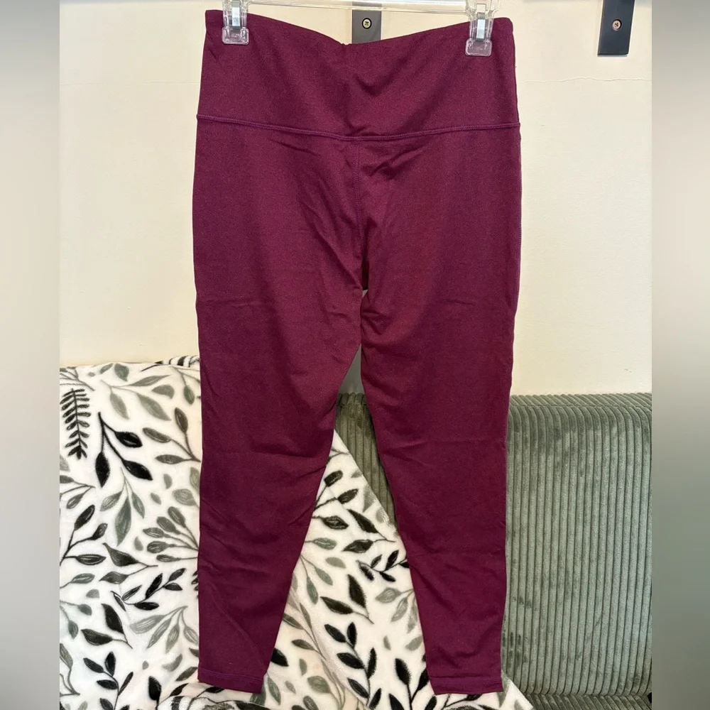 Ideology purple leggings and matching shirt - Picture 2 of 8